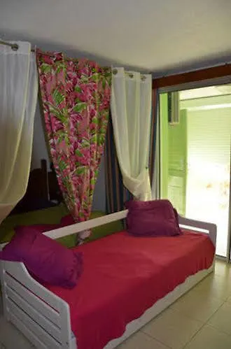 Hauts De Caritan Sainte-Anne Apartment