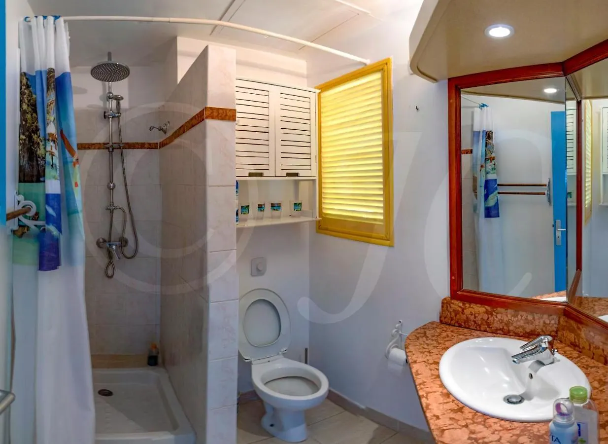 Hauts De Caritan Sainte-Anne Apartment